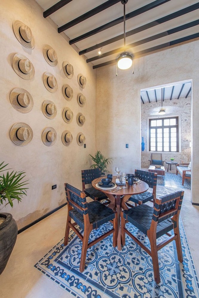 Premium House photo 3