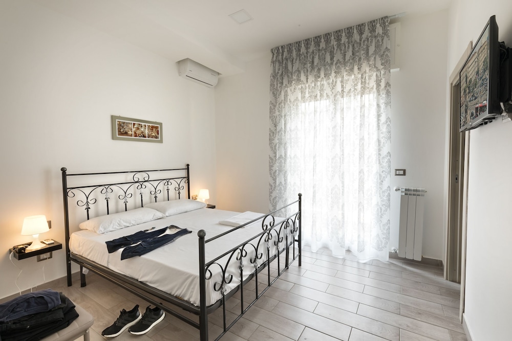 Superior Triple Room photo 2