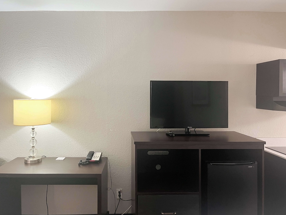 Deluxe Room, 2 Double Beds, Non Smoking