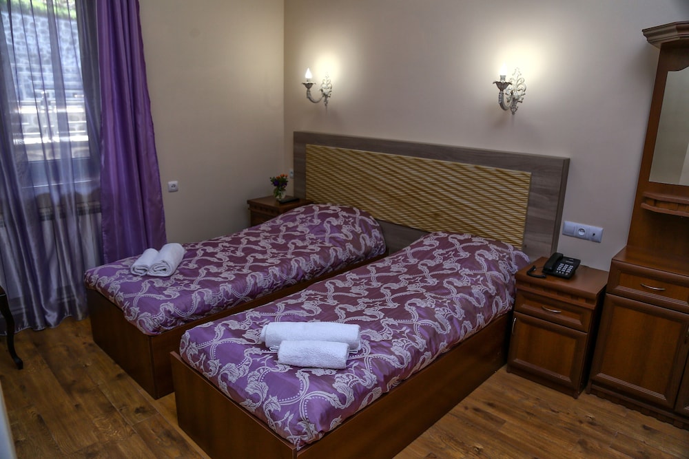 Standard Double or Twin Room, 2 Twin Beds, Garden View photo 3