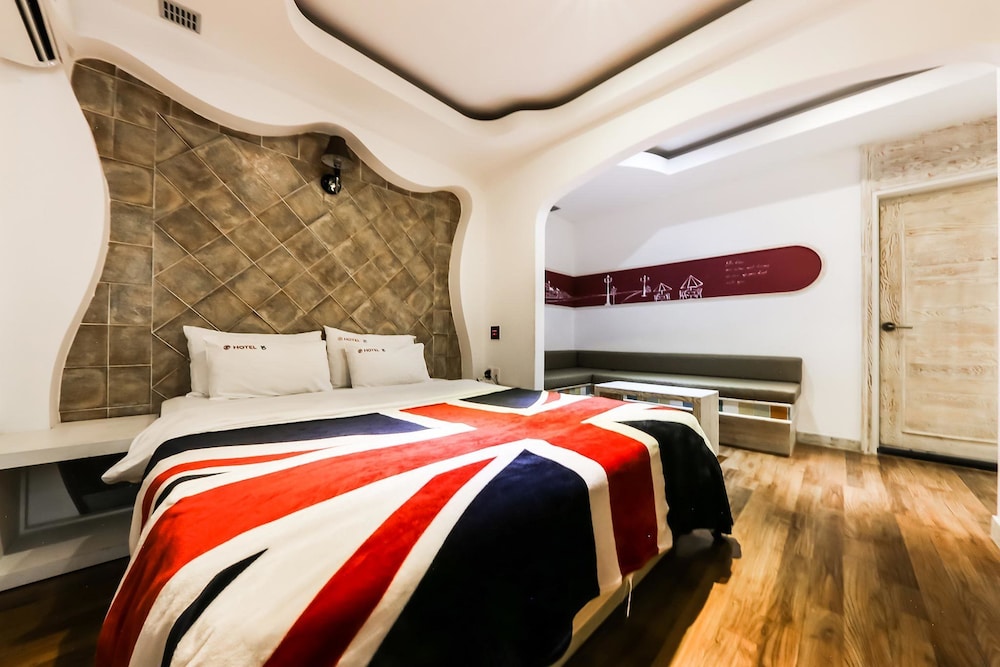 Deluxe Double Room, Smoking