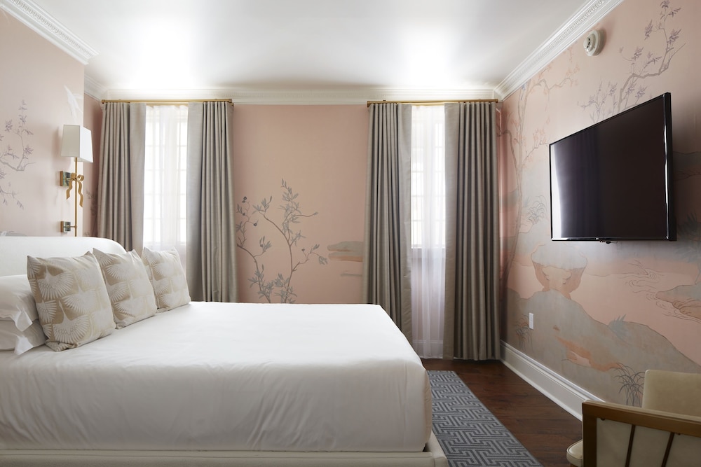 Suite, 1 King Bed