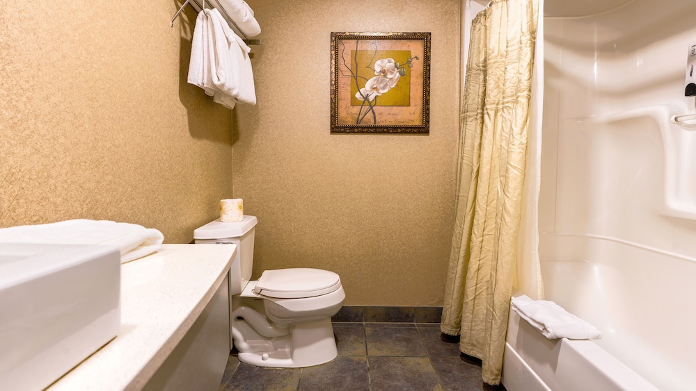 Classic Room, 2 Double Beds, Bathtub photo 3
