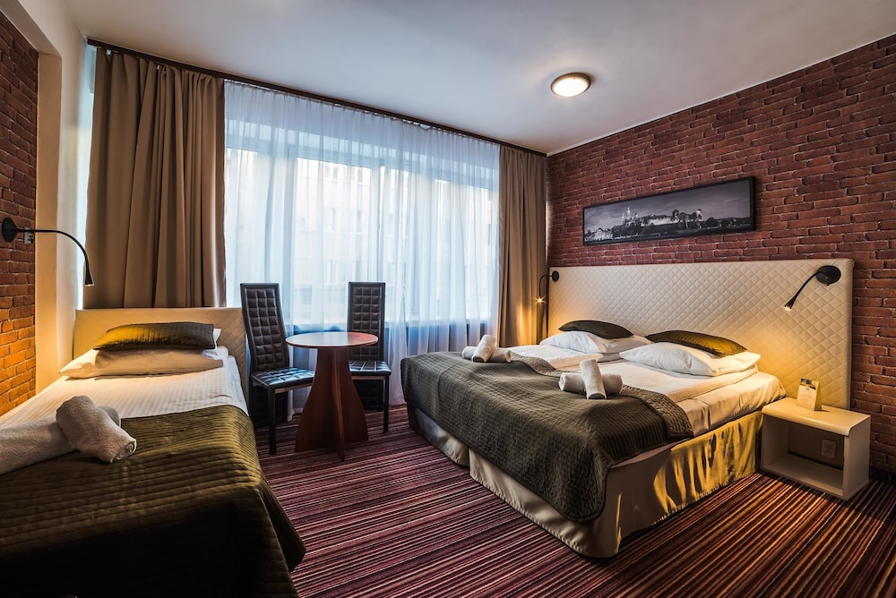 Triple Room - Photo 12