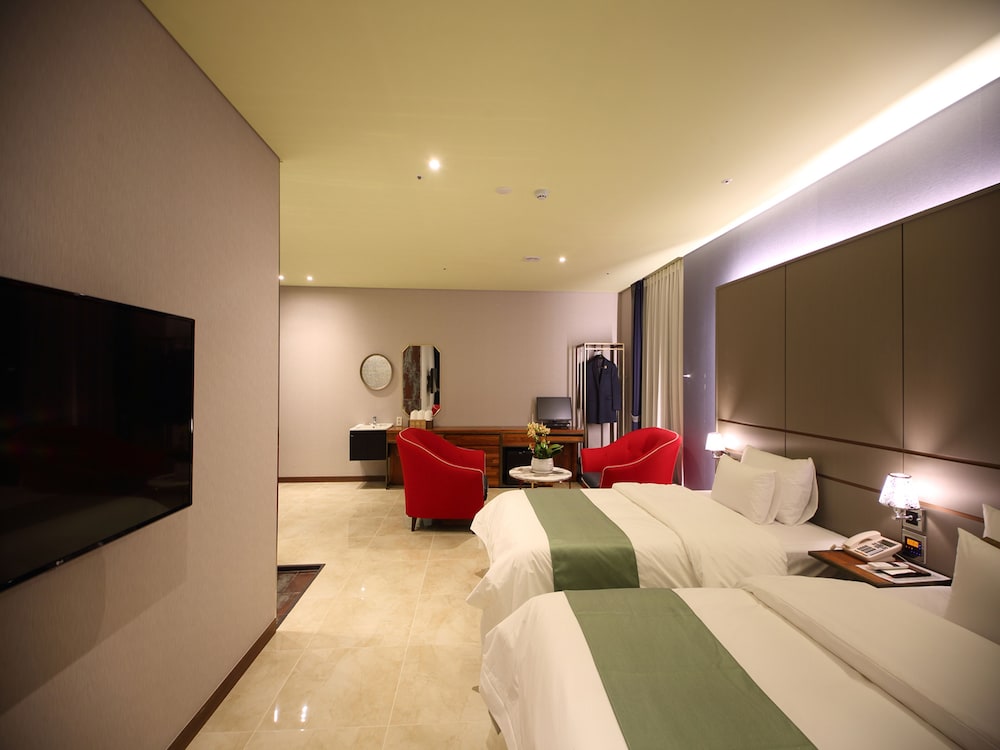 Suite Twin - Photo 8