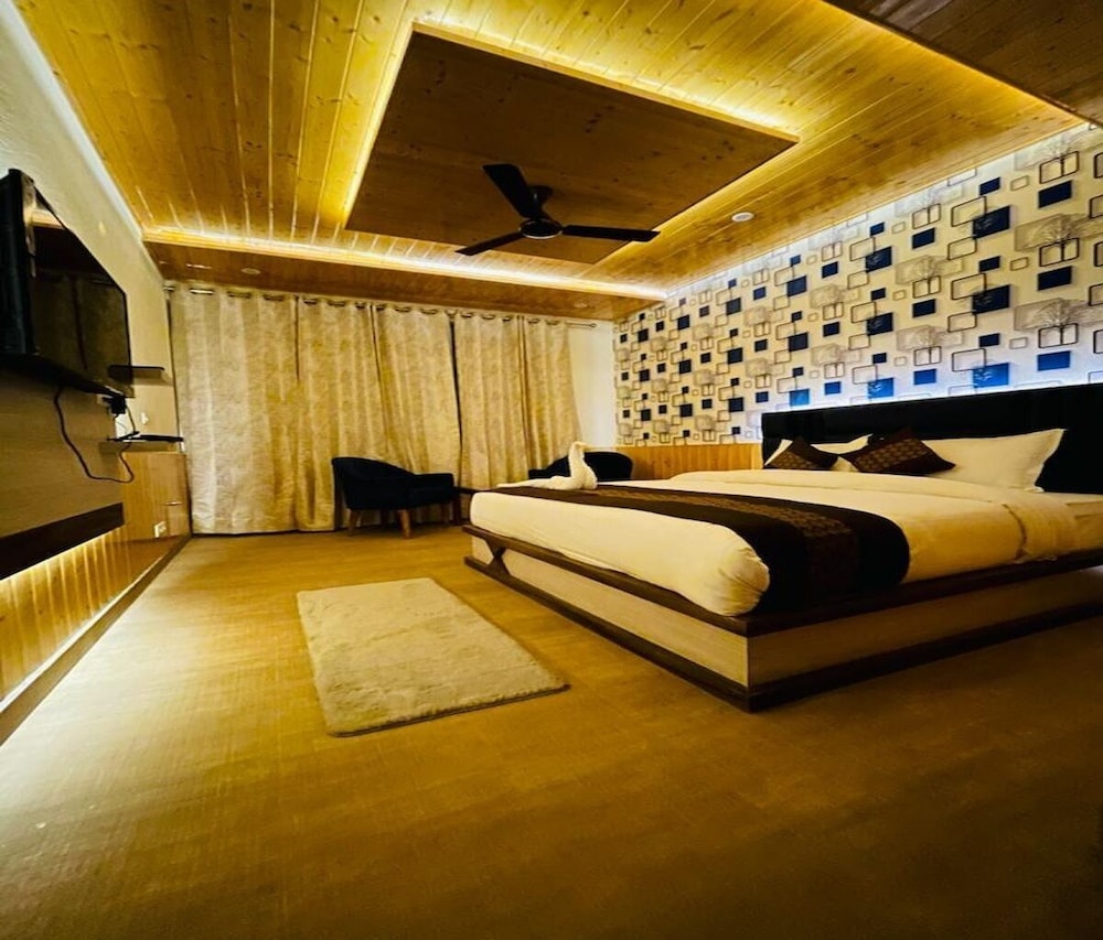 Superior Double Room, Hill View