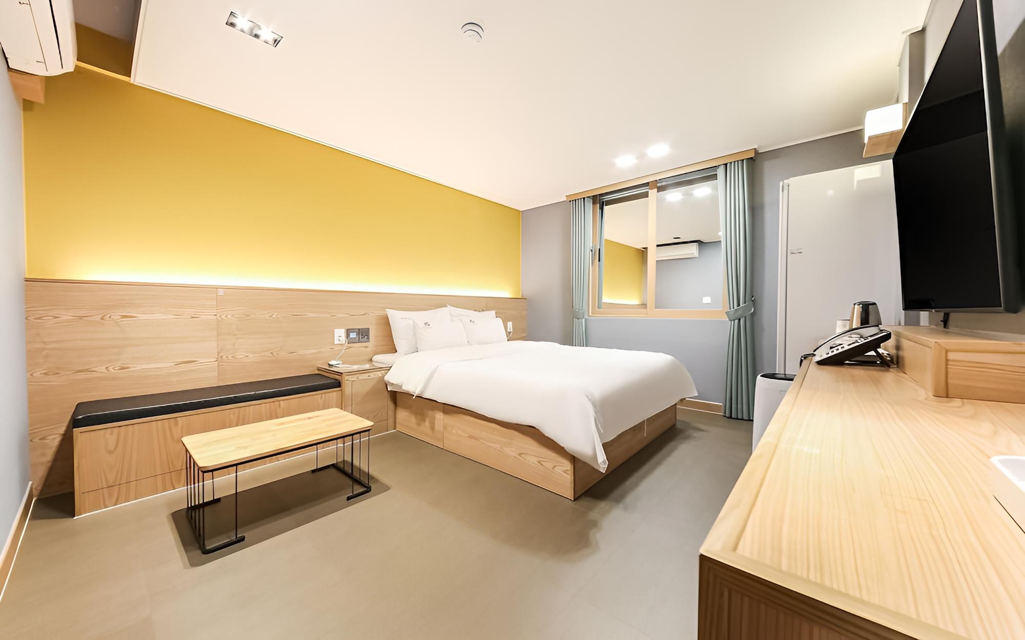 Room (Standard King (equipped with Ace Bed-) - Photo 1