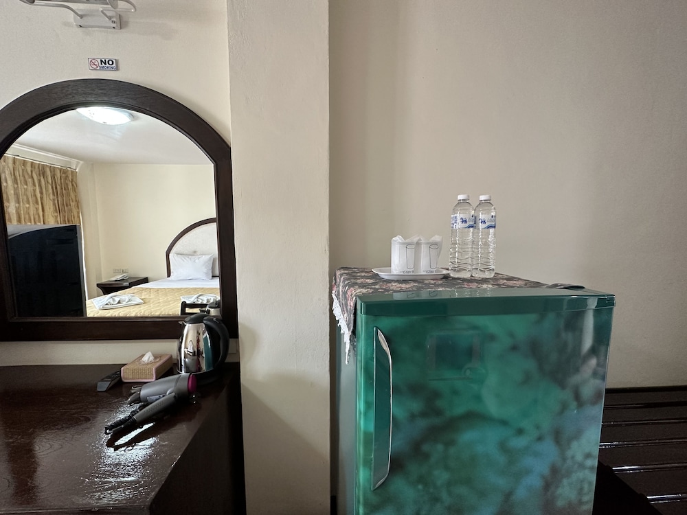 Deluxe Double Room - Photo 9