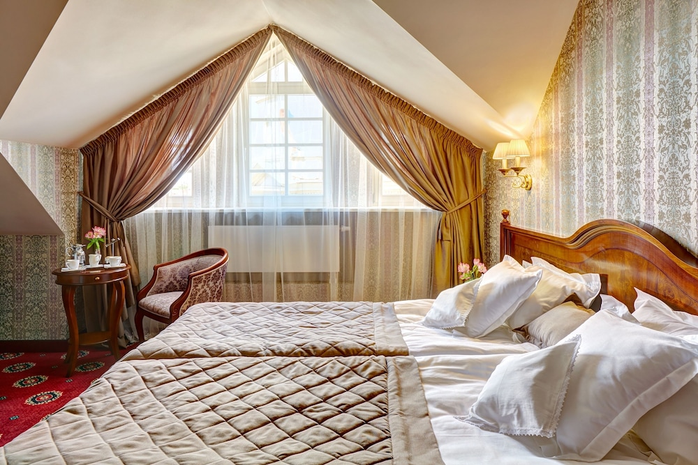 Standard Double or Twin Room photo 2