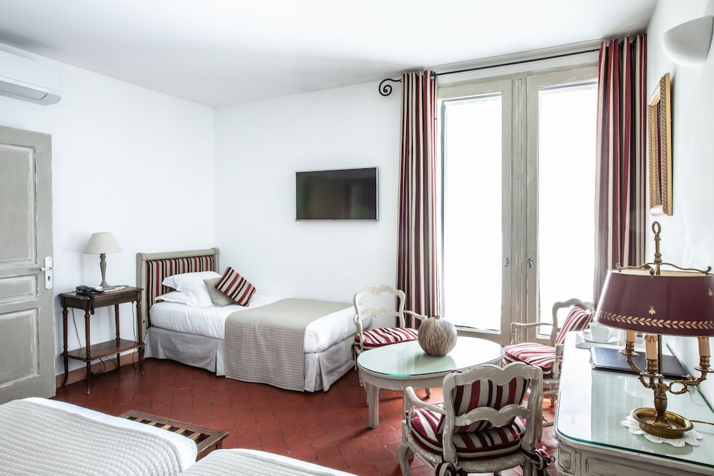 Standard Double or Twin Room, City View photo 3