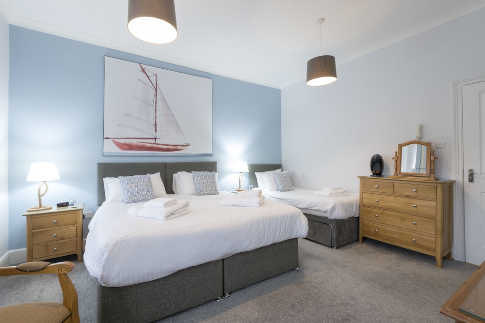 Family Room, Multiple Beds, Non Smoking photo 3