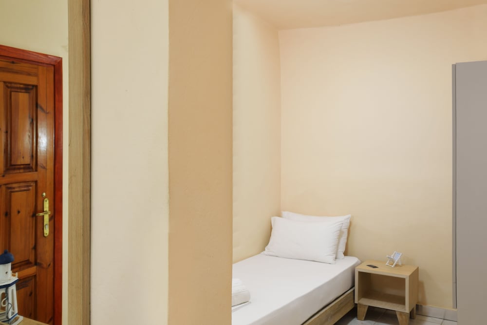 Standard Triple Room (manos no:2)