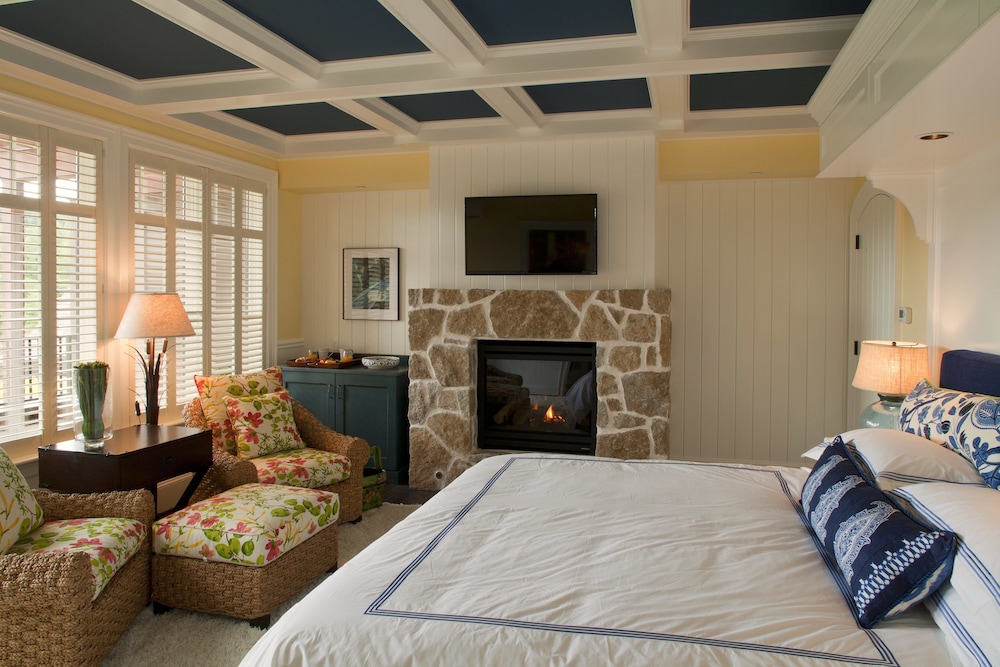 Luxury Suite, 1 King Bed, Fireplace