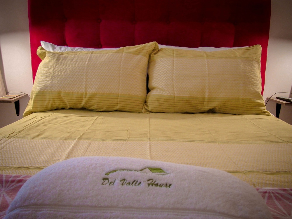 Deluxe Room, 3 Bedrooms photo 2