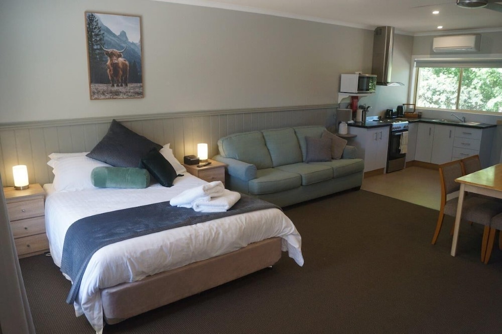 Standard Studio, Non Smoking, Kitchen (Studio Apartment) photo 2