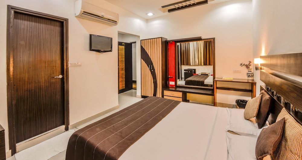 Executive Room - Photo 2