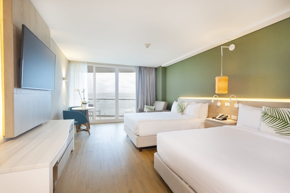 Habitación estándar con 2 camas individuales y vista al mar - Photo 8