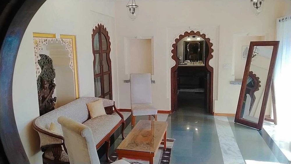Rani Mahal Suite photo 2