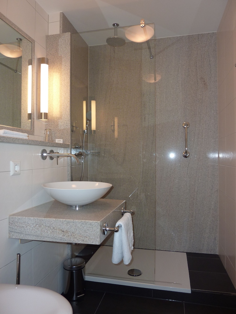 Standard Double Room (small) photo 3