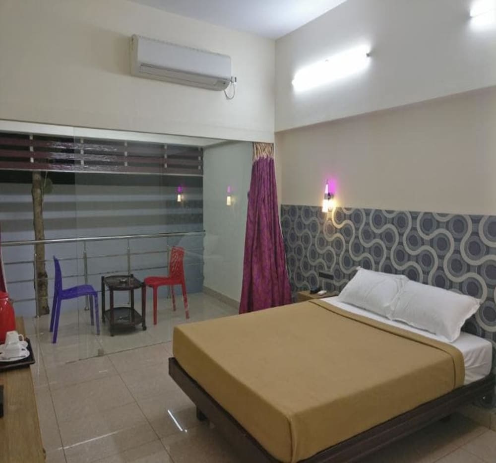Basic Room, 1 Double Bed
