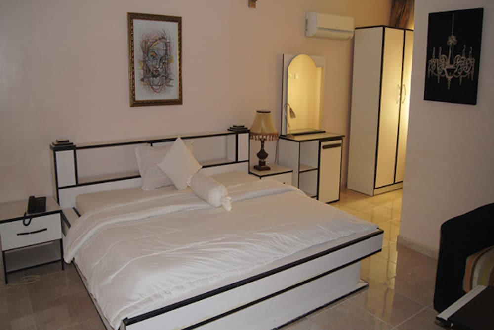 Governor's Suite