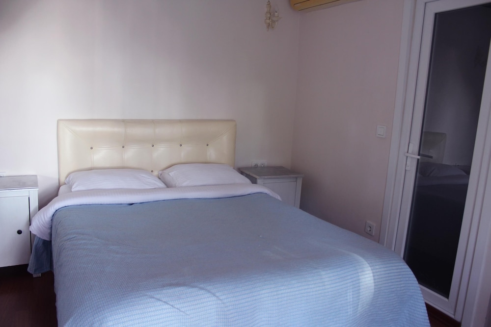 Room with Seaview photo 2