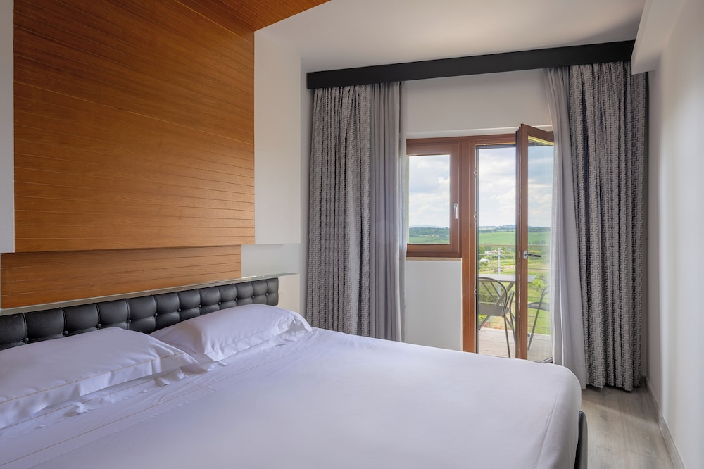 Junior Suite - Photo 2