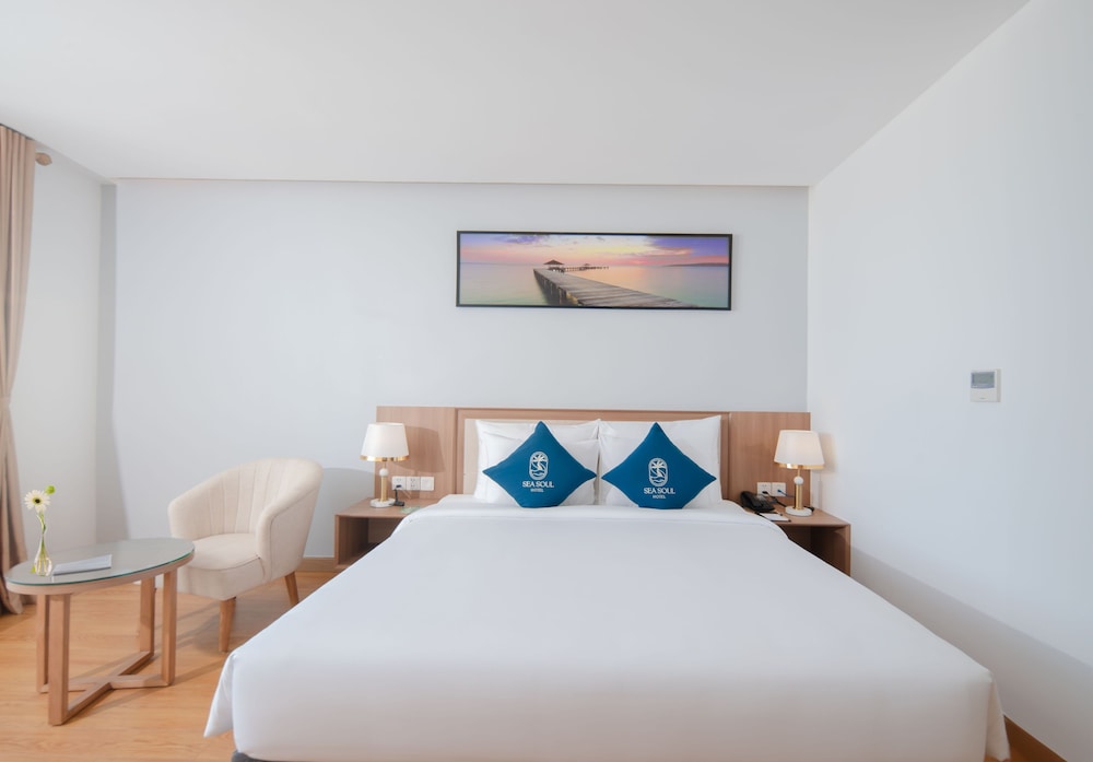 Premier Double Room, Sea View - Photo 5
