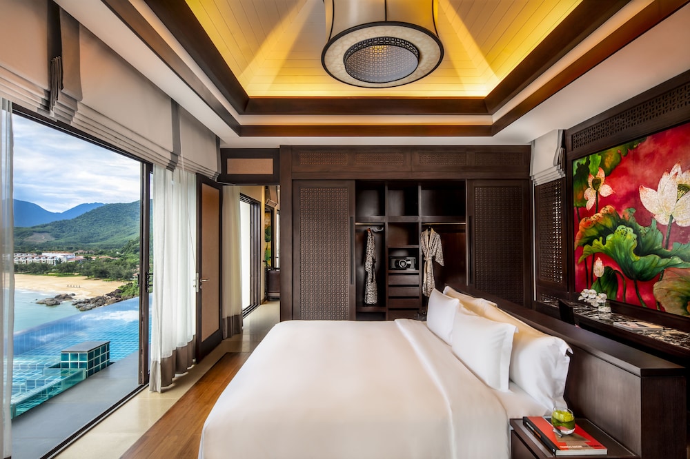 One Bedroom Seaview Hill Pool Villa - Photo 2