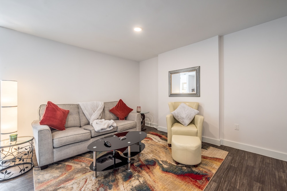 Apartment photo 1