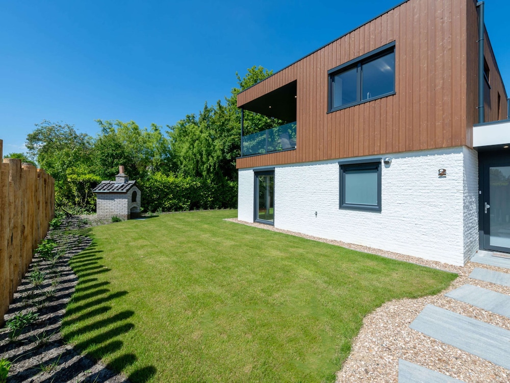 House photo 2