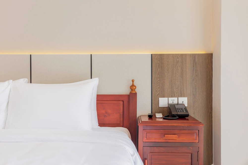 Standard Twin Room - Photo 2