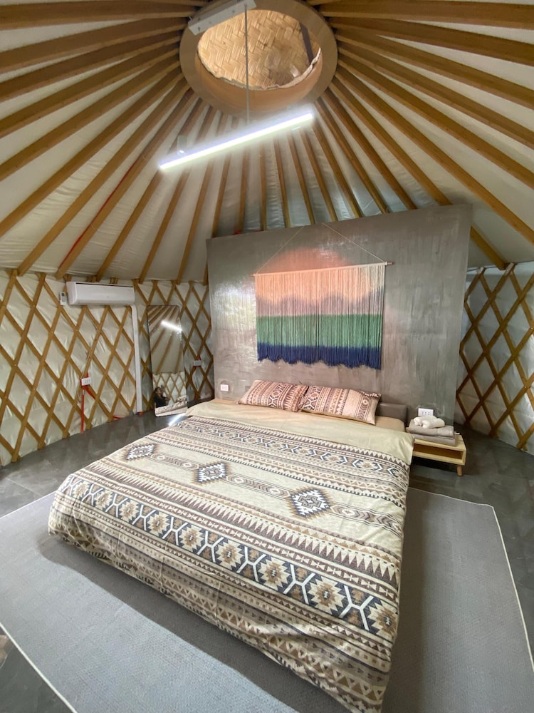 Yurt 3 photo 3