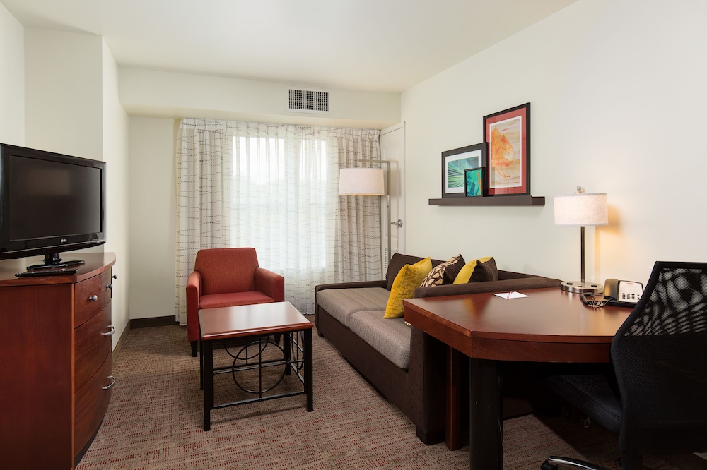 Suite, Multiple Beds - Photo 2