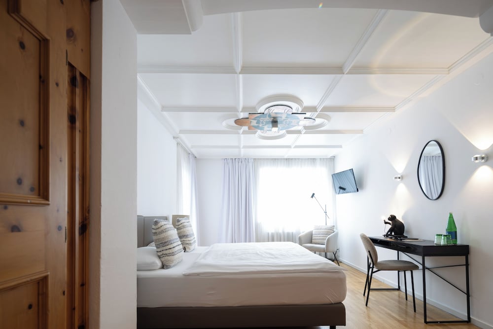 Superior Double Room, Balcony, Mountain View (M) photo 3