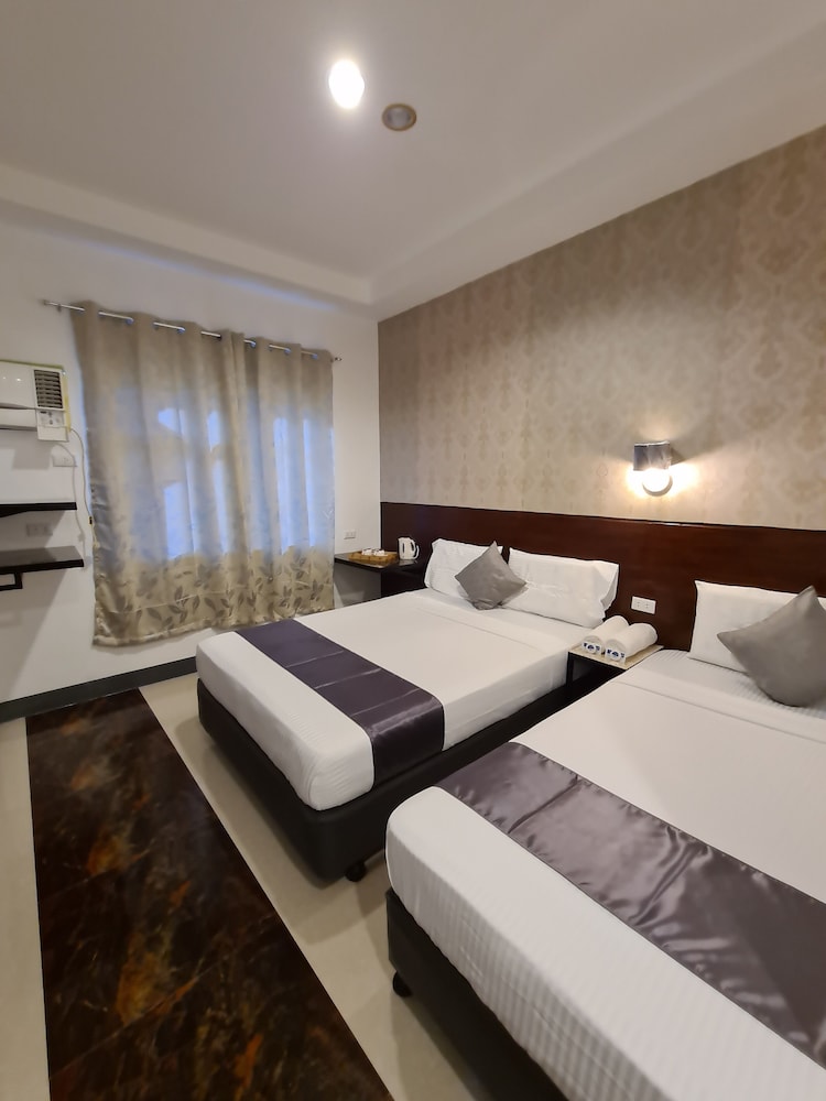 Triple Room - Photo 1