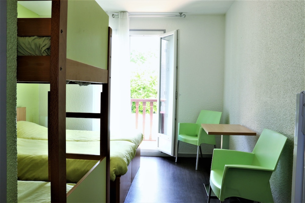 Quadruple Room, Mountain View photo 1