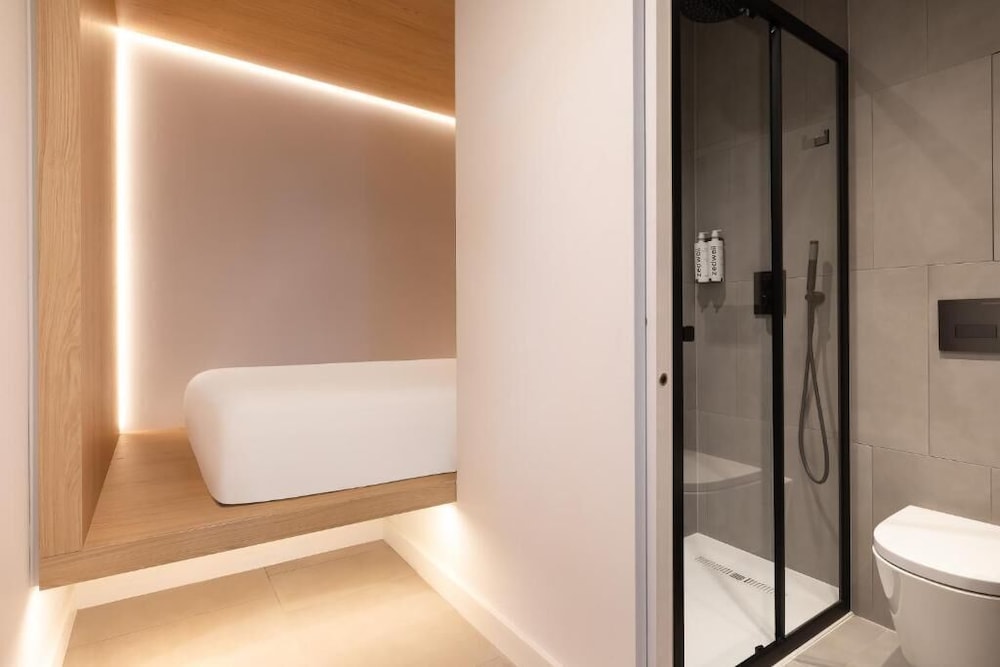 Cocoon 1 - Accessible photo 2