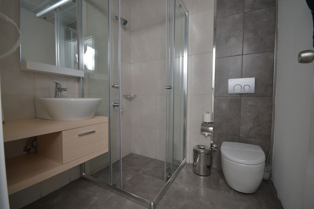 Standard Room photo 2