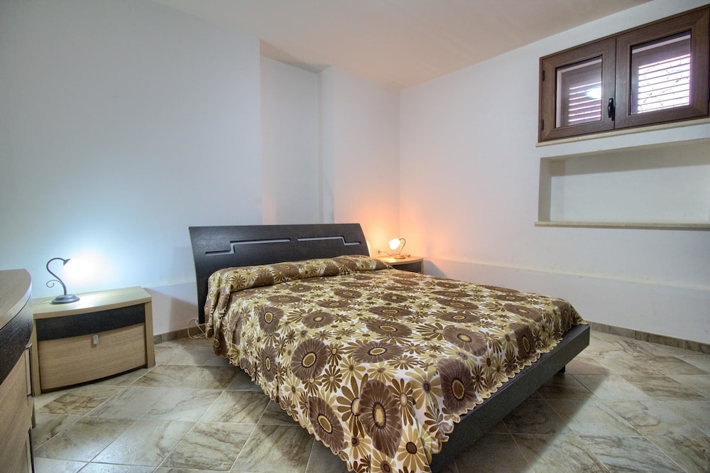 Apartment (2 Bedrooms)