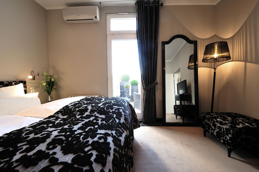 Suite 47 - Photo 1