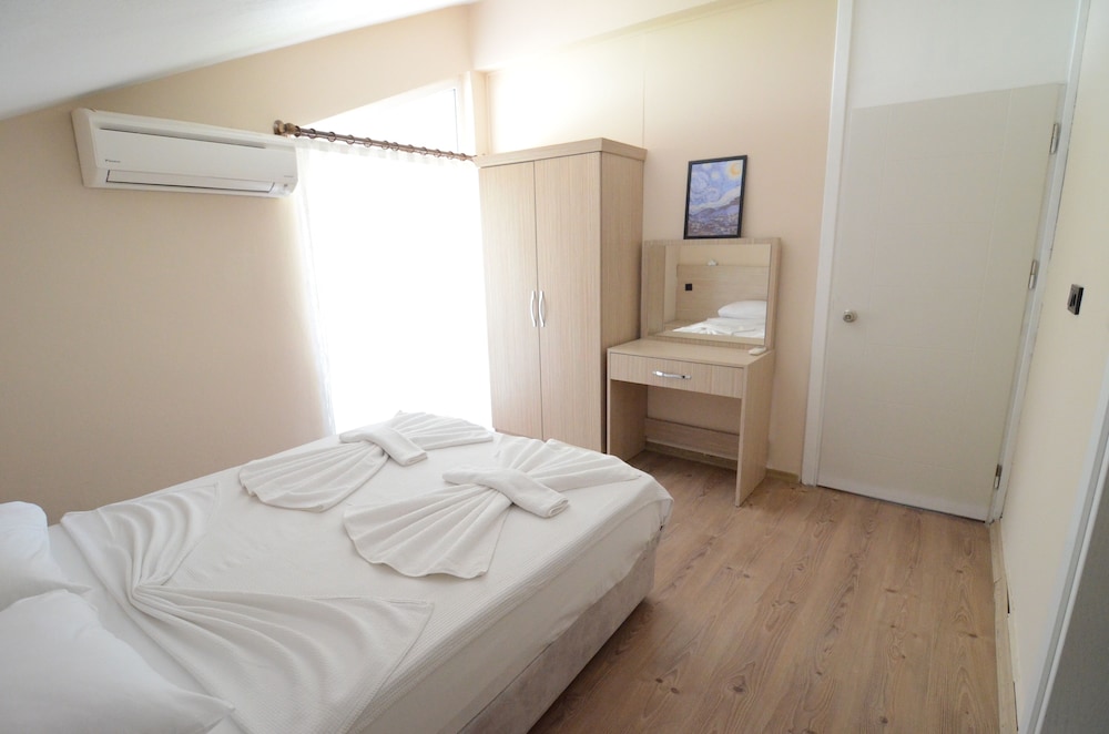 Standard Penthouse, Non Smoking, Mountain View photo 1