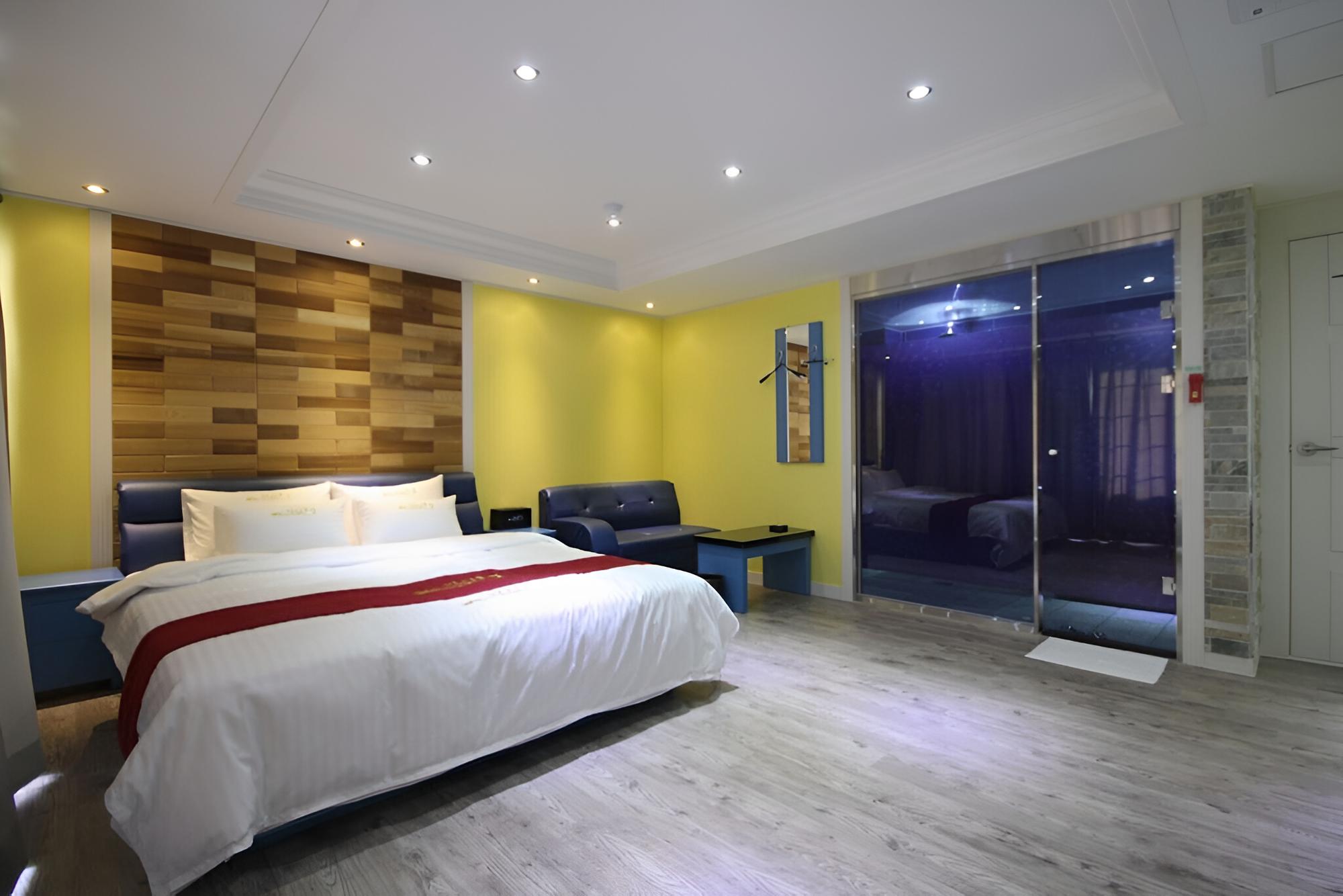 Room (Standard Room) photo 1