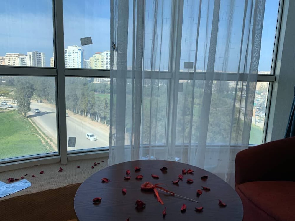 Panoramic Room