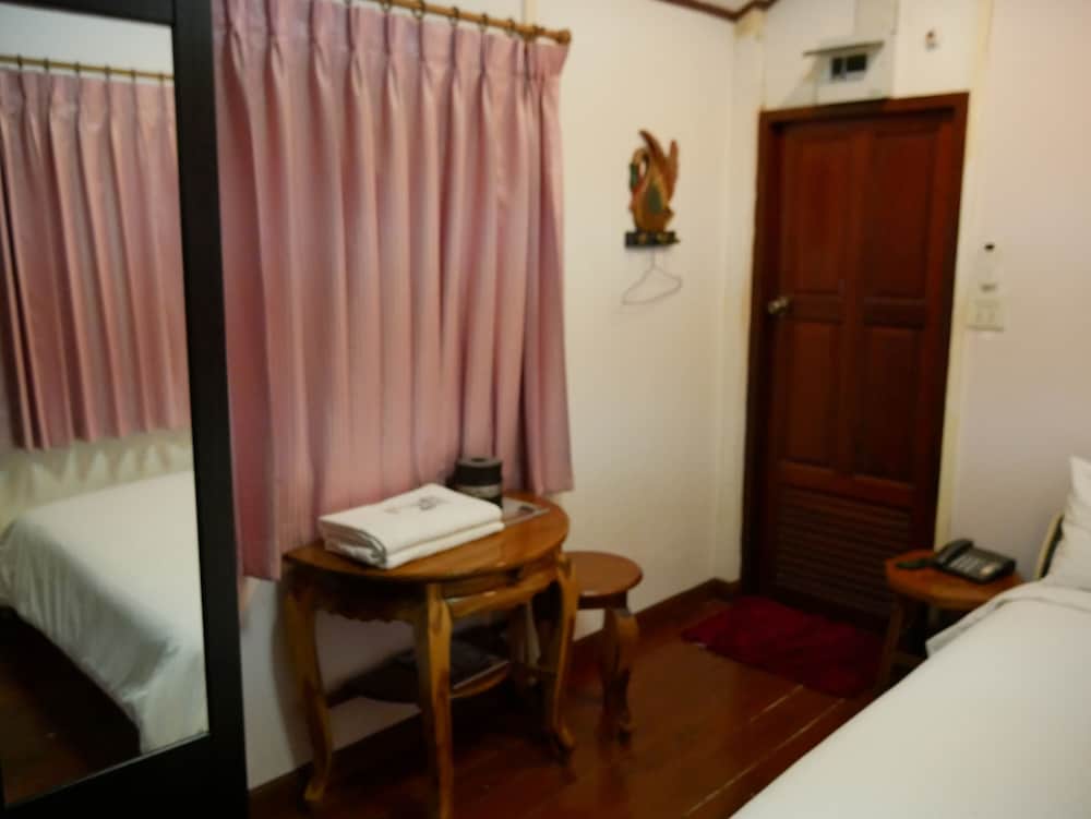 Wooden Bungalow photo 3