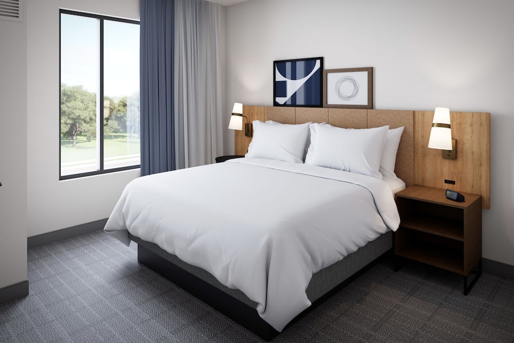 Suite, 1 Bedroom, Accessible, Kitchen (Communications) - Photo 1