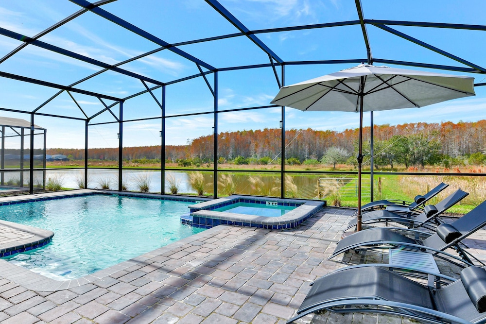 Upstay - Lakeview Mansion w Pool Spa and Cinema, Kuva 10