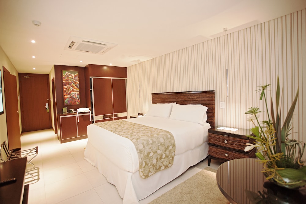 Superior Room, 1 King Bed photo 2