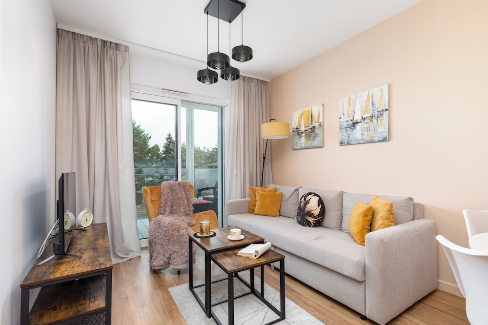 Apartment, 1 Bedroom, Balcony, Beachside photo 1