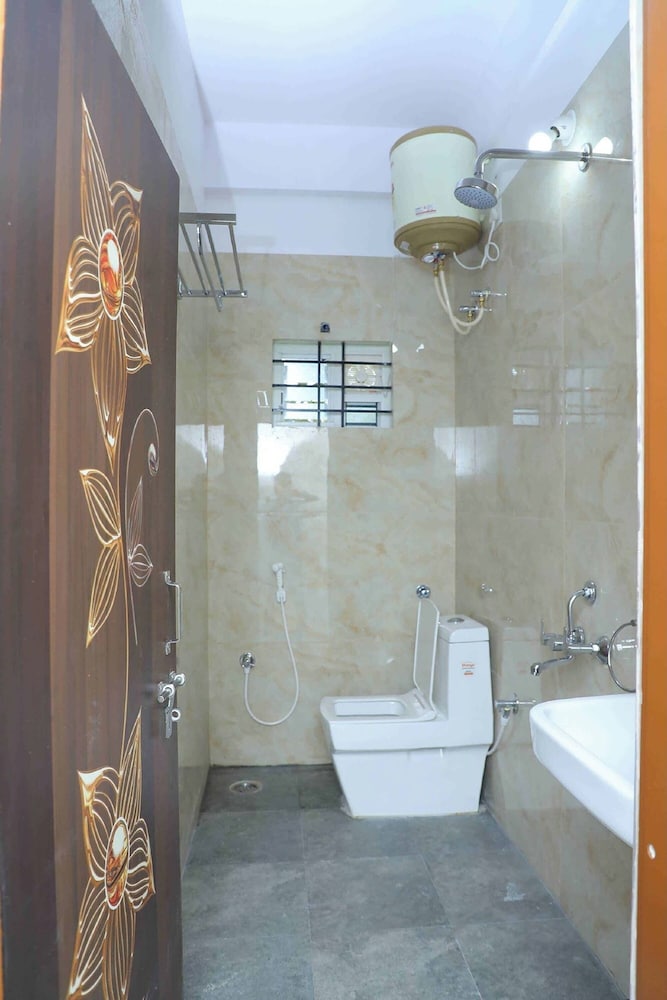 Standard Room photo 2